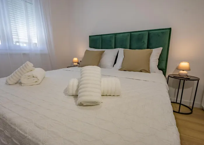 Biokovo J Parking Included * Makarská