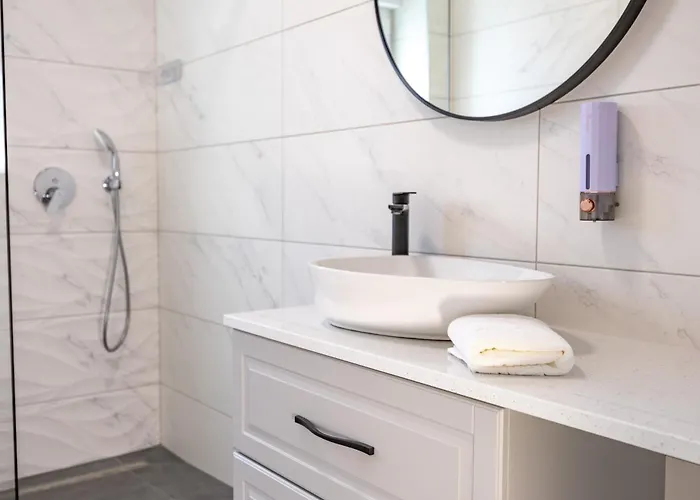 Biokovo J Parking Included * Makarská