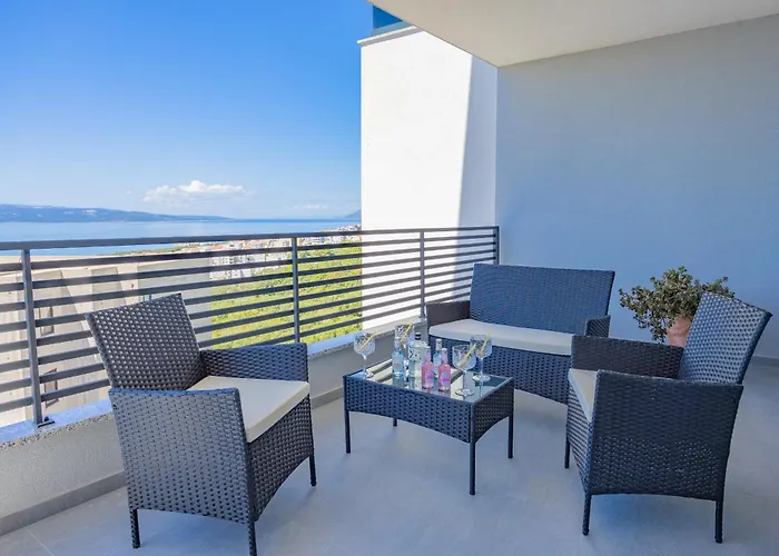 Biokovo J Parking Included * Makarská